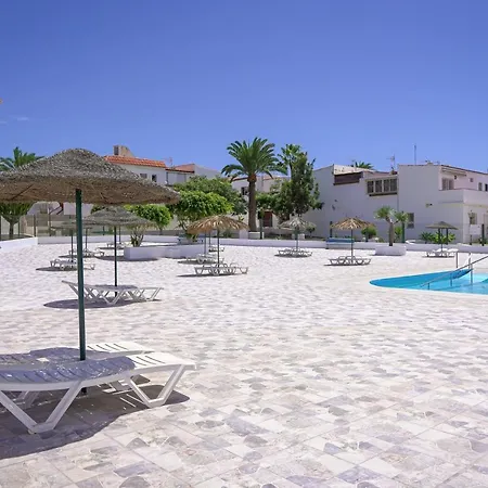 Cozy Spacious With Pool And Wi-fi Chayofita, 6b Holiday home